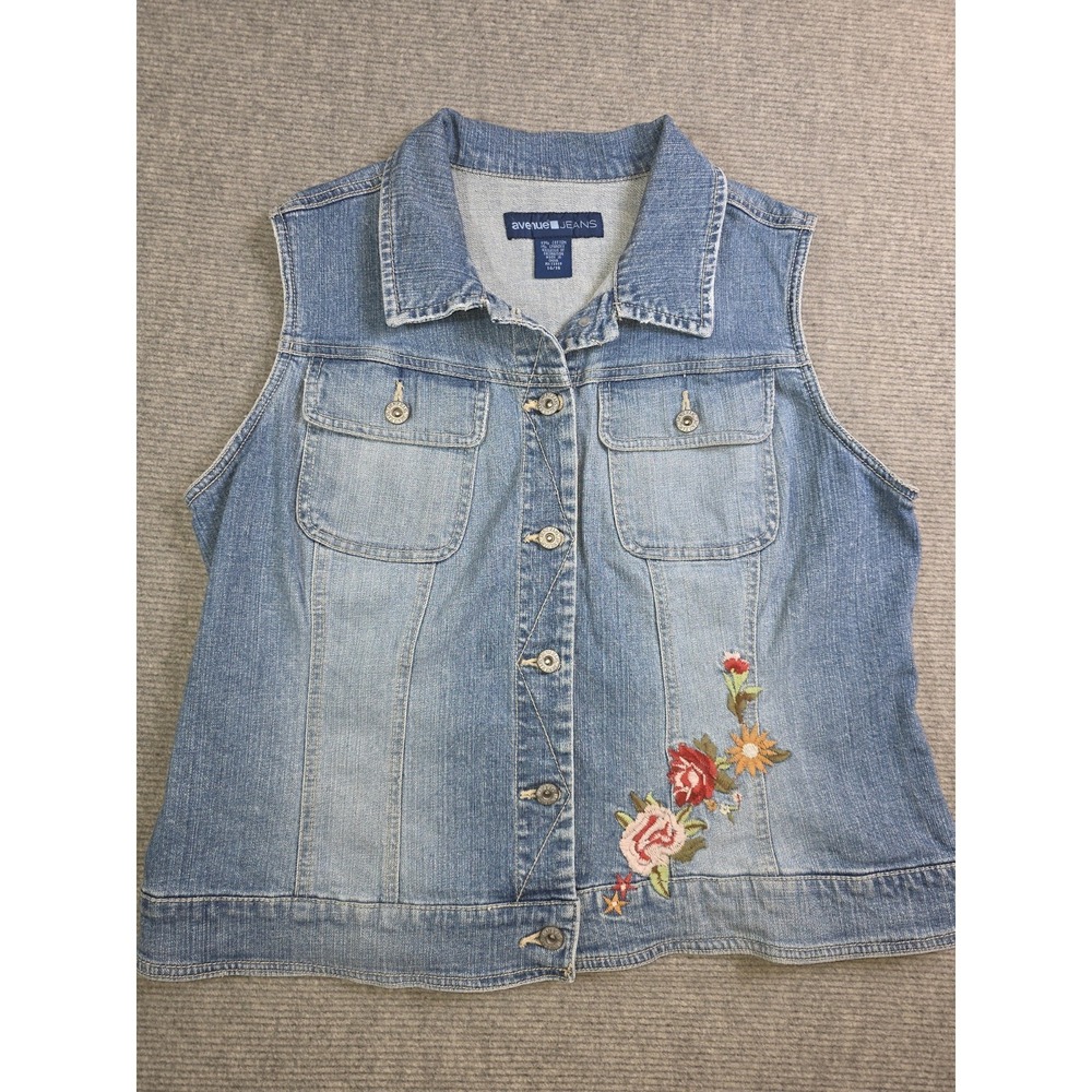 Avenue Jeans Denim Vest Womens Size 14/16 Floral Embroidery Flap Button Pockets